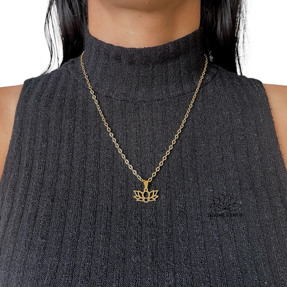 Lotus Flower Pendant Necklace 🪷 Handmade 🪷 18” Gold Plated Stainless Steel 🪷